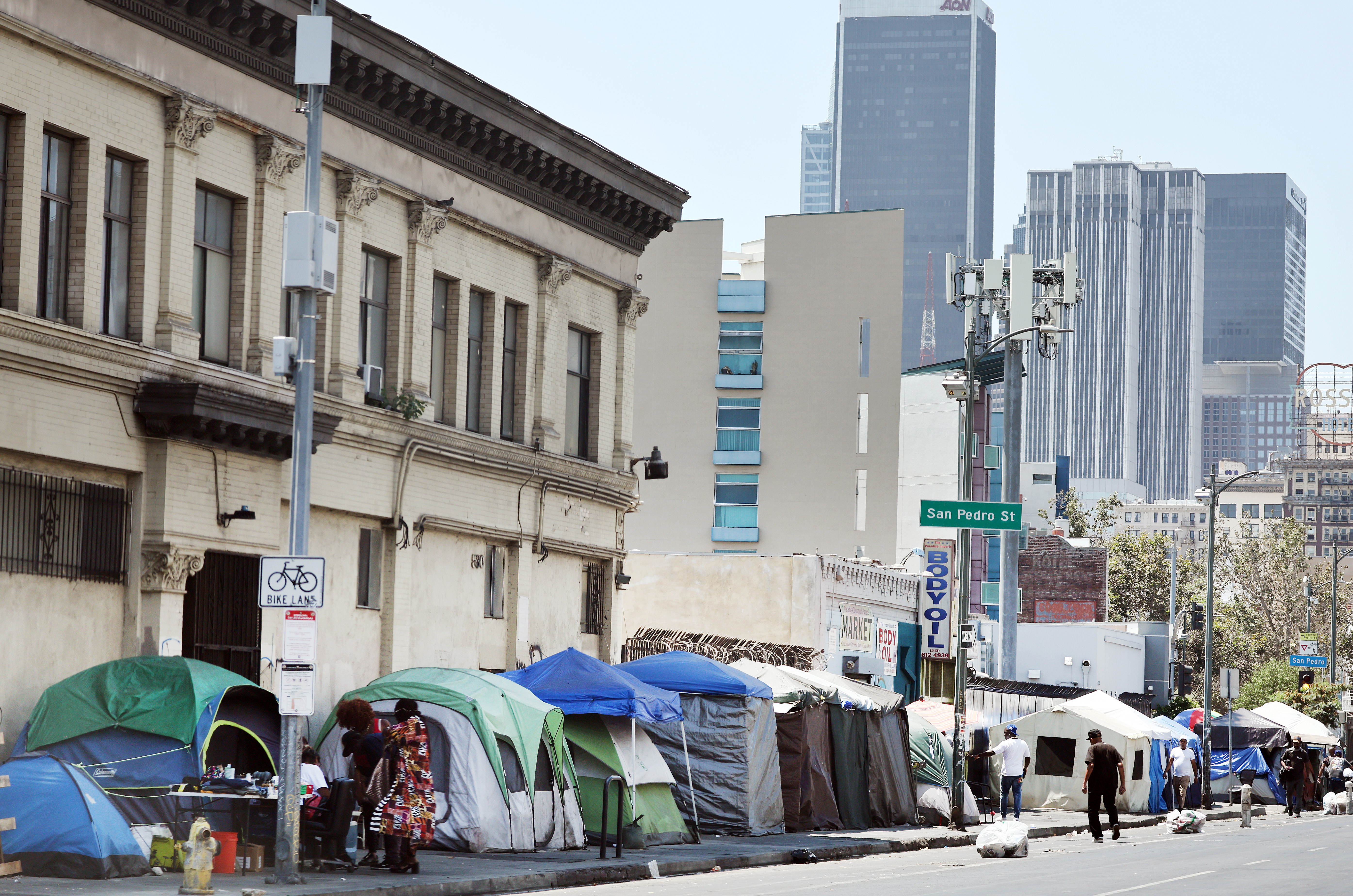 Major Los Angeles Skid Row housing provider faces collapse