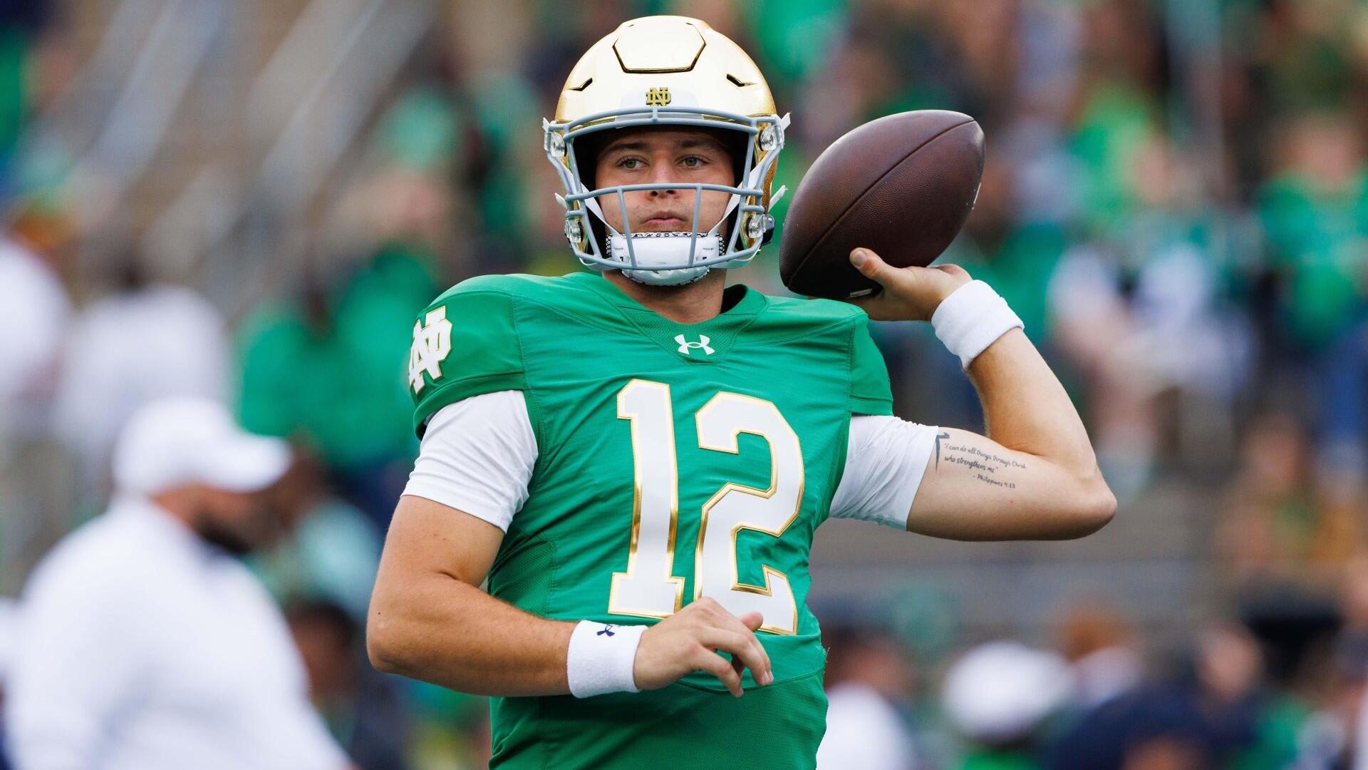 Notre Dame players.
