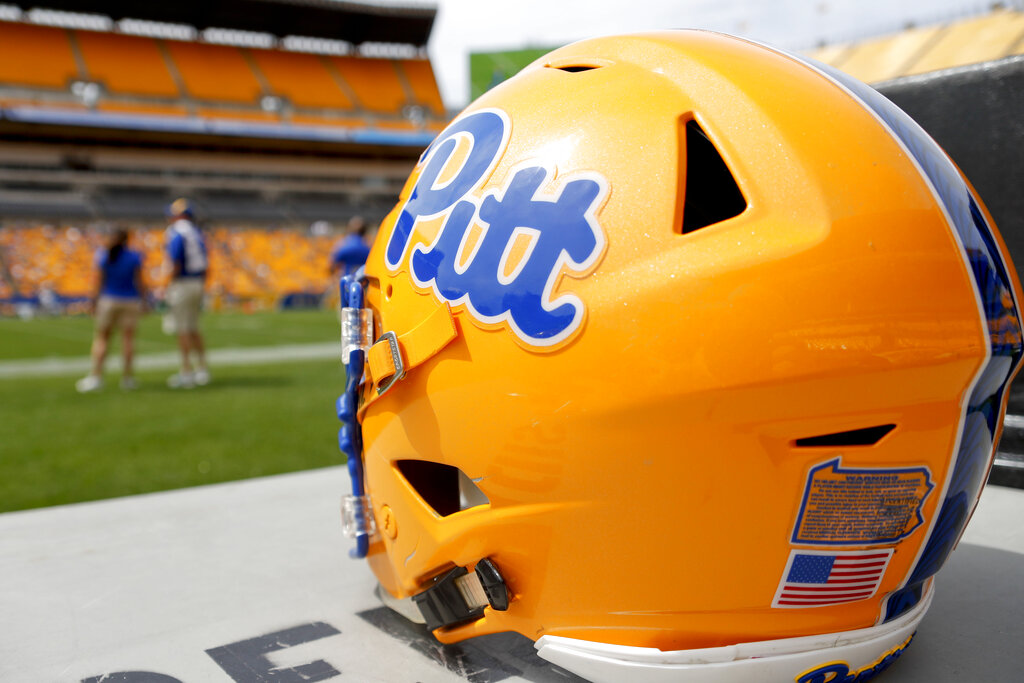 Pitt escapes Virginia Tech with 35 33 victory