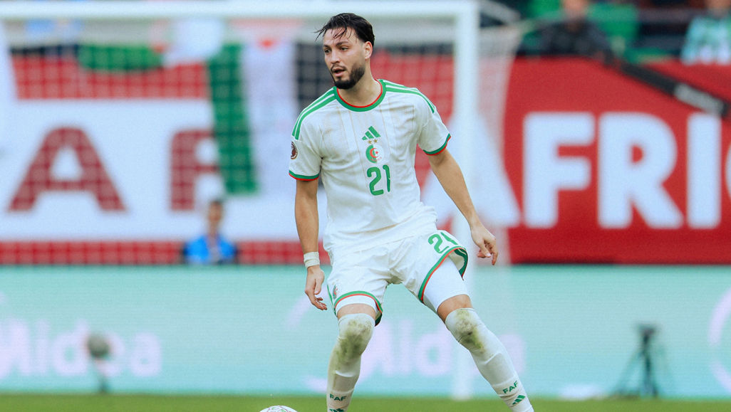 Bensebaini fires Algeria to victory