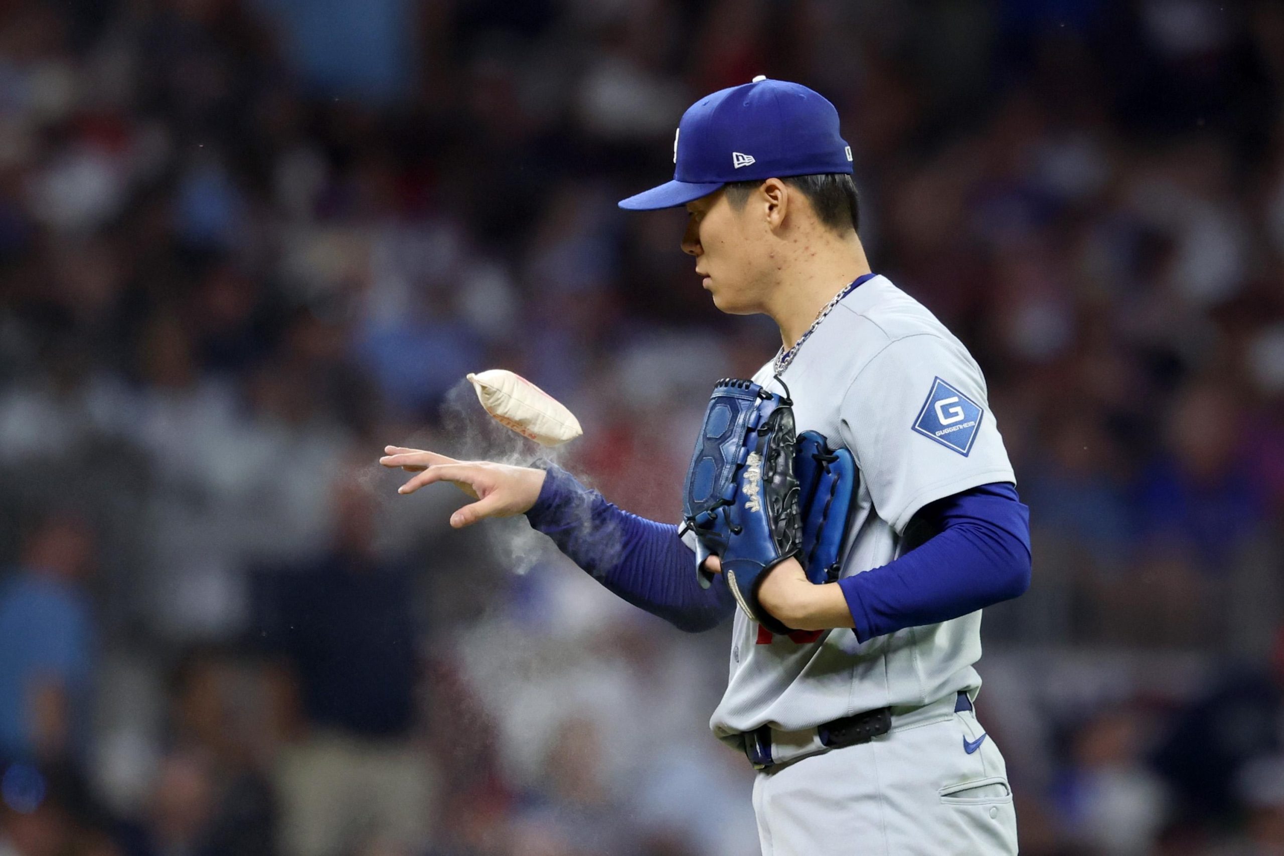Dodgers NLDS notes: Yoshinobu Yamamoto, Dave Roberts