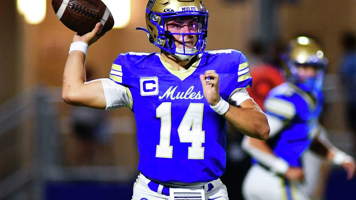 Alamo Heights quarterback Easton Stone voted Express-News Athlete of the Week
