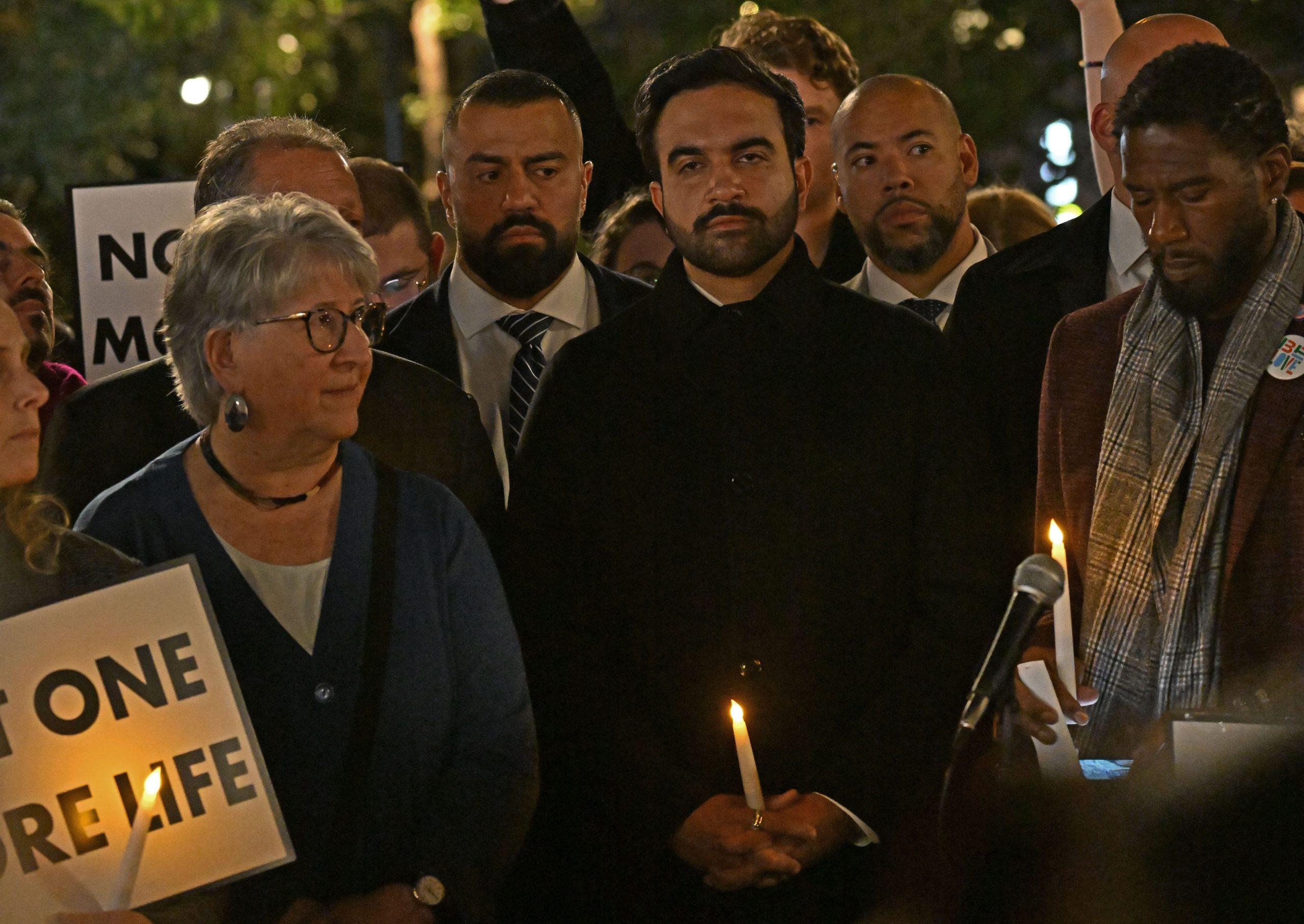 Mamdani booed, berated by anti Israel protesters at NYC Oct. 7 memorial: ‘Shame on you’