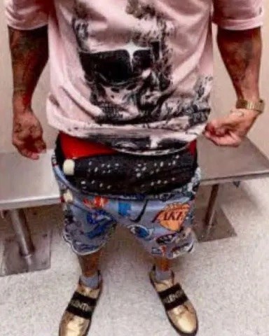 Flight passenger’s odd appearance at major US airport leads officers to wild discovery